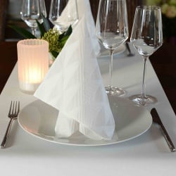 Duni Elegance Crystal Servietten in 5 Farben, 40 x 40 cm Duni Elegance Crystal Servietten in 5 Farben, 40 x 40 cm