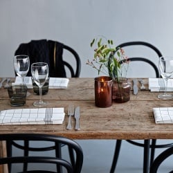 Duni Dunicel Servietten Towel Napkin in Dunkelgrau, faltenfrei, 38 x 54 cm Duni Dunicel Servietten Towel Napkin, faltenfrei, 38 x 54 cm.