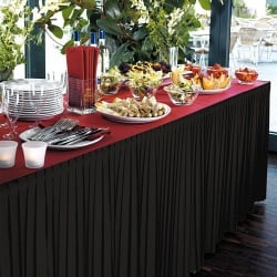 4 Meter Duni Dunicel Skirtings in 7 Farben, selbstklebend, 72 cm breit 4 Meter Skirtings von Duni, in 7 Farben, selbstklebend