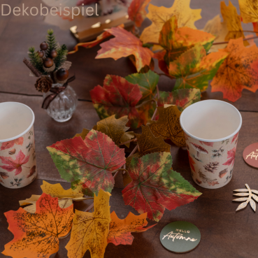 1,55 Meter Ahornblätter Girlande, 10 cm Dekobeispiel mit der 1,55 Meter Ahornblätter Girlande, 10 cm.