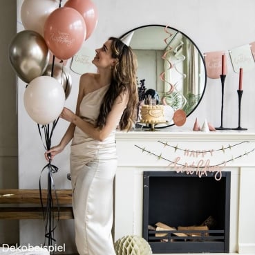 1 Meter Partykette Geburtstag -Happy Birthday- in Blush/Gold 1 Meter Partykette, Geburtstag -Happy Birthday- in Schwarz/Champagner.