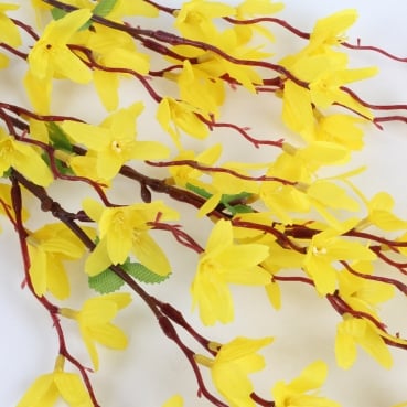 Kunstblume Forsythien-, Goldglöckchenzweig, 83 cm Nahaufnahme der Kunstblume Forsythien-, Goldglöckchenzweig, 83 cm.
