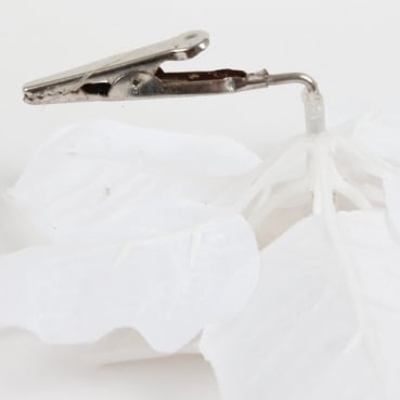 Kunstblume Weihnachtsstern mit Clip in Weiß, 15 cm Kunstblume Weihnachtsstern mit Clip in Weiß, 15 cm.