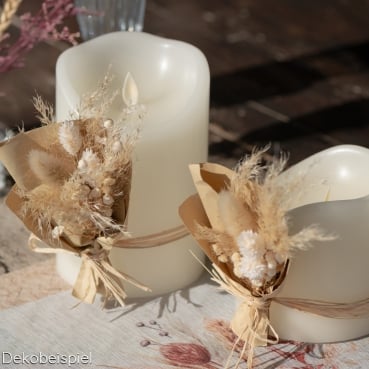 Kleines Naturdeko Trockenblumen Bouquet, 12 cm Dekobeispiel für das kleine Naturdeko Trockenblumen Bouquet, 12 cm.