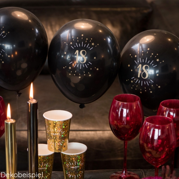 Dekobeispiel für 8er Pack Luftballons Geburtstag mit Zahl in Schwarz/Gold.